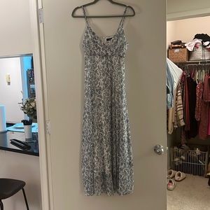 Lulus love in the moment blue floral maxi dress - Small